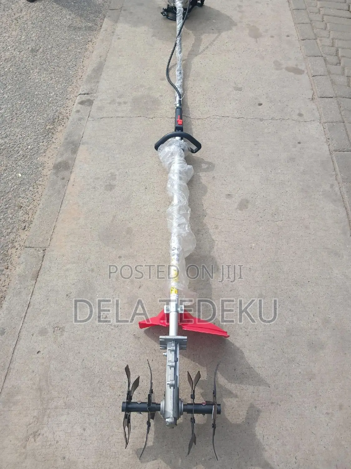 4-Stroke Back Pack Bush Cutter + Tiller, Blade,And Trimmer