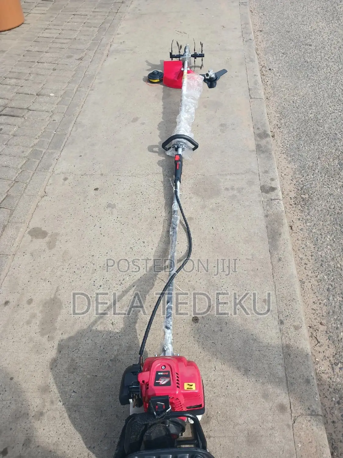 4-Stroke Back Pack Bush Cutter + Tiller, Blade,And Trimmer