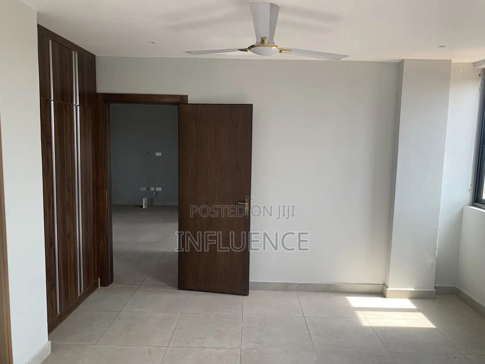 2bdrm Apartment in American House Area, East Legon for rent