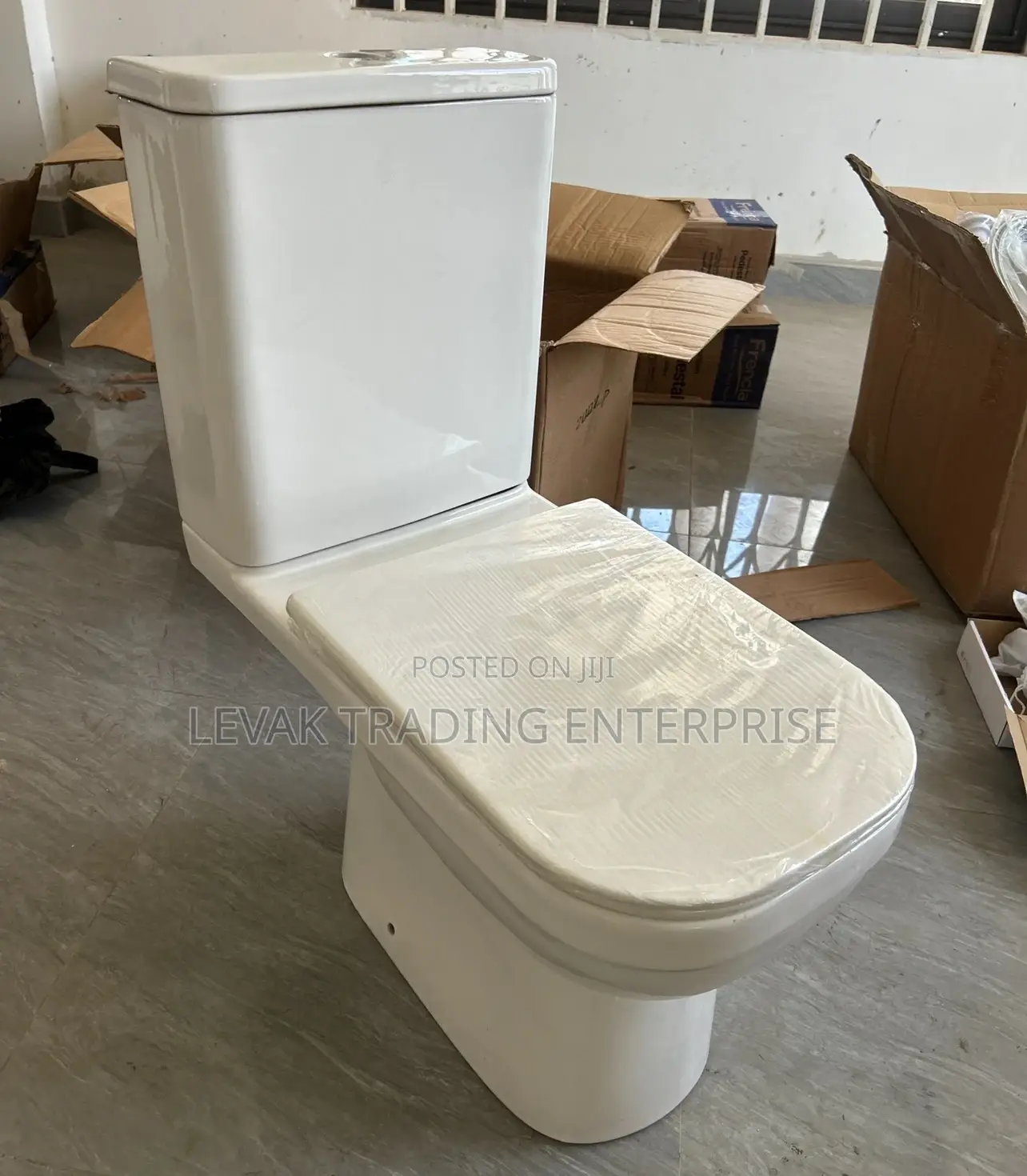 Twyford Watercloset Seat, Less Water Consumption Wc