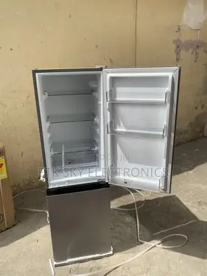 Glamorous Midea 174liters Double Door Fridge