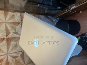 Laptop Apple MacBook Air 2011 8GB Intel Core I5 HDD 500GB