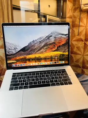Laptop Apple MacBook 2017 16GB Intel Core i7 SSD 512GB