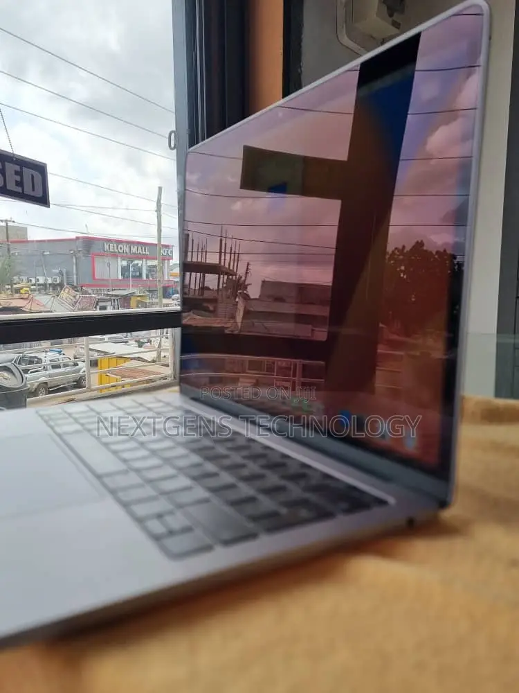 Laptop Apple MacBook Pro 2017 8GB Intel Core I5 SSD 128GB