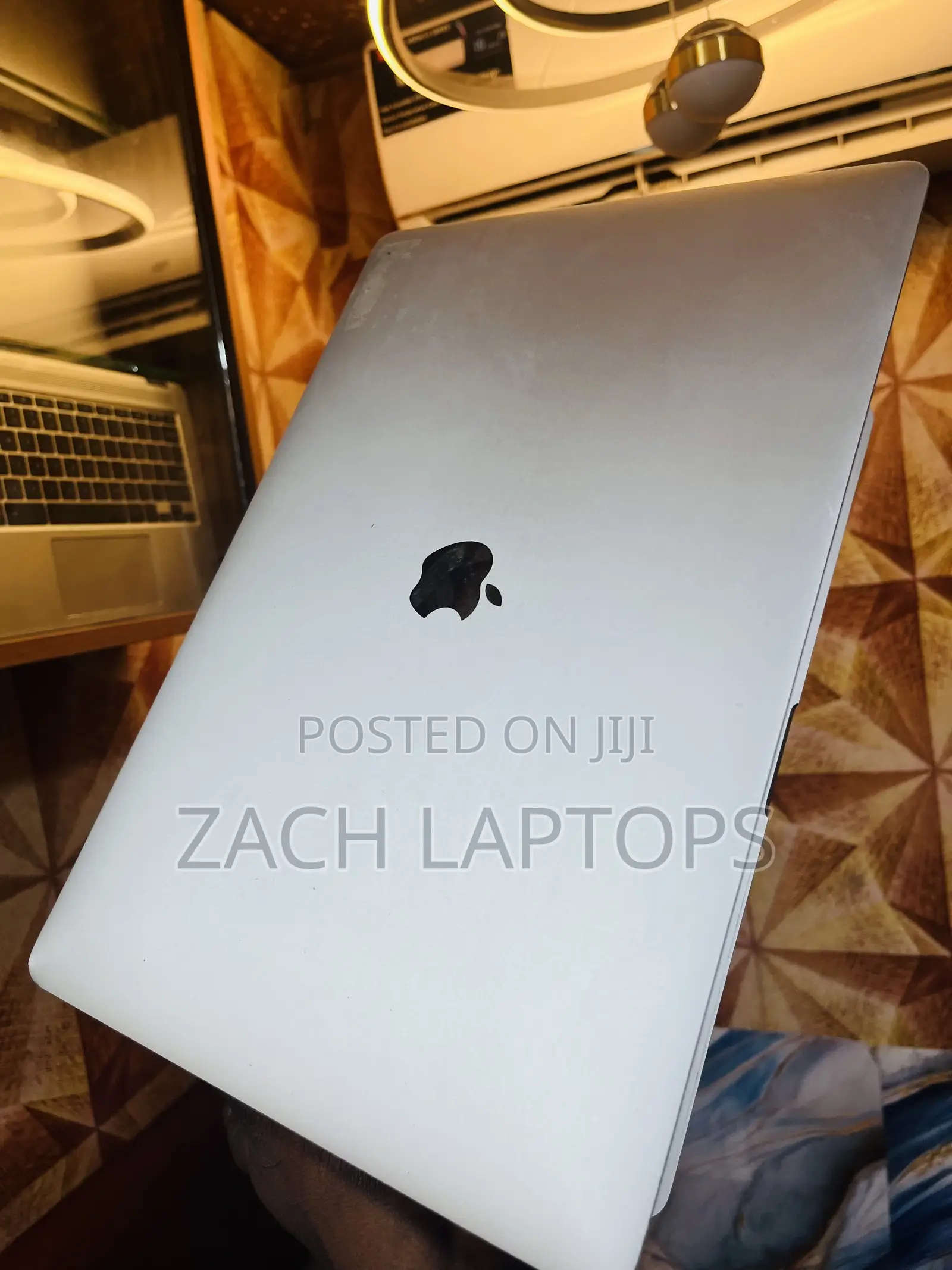 Laptop Apple MacBook Pro 2017 16GB Intel Core I7 SSD 256GB