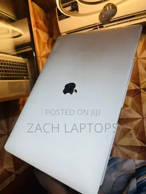 Laptop Apple MacBook Pro 2017 16GB Intel Core I7 SSD 256GB