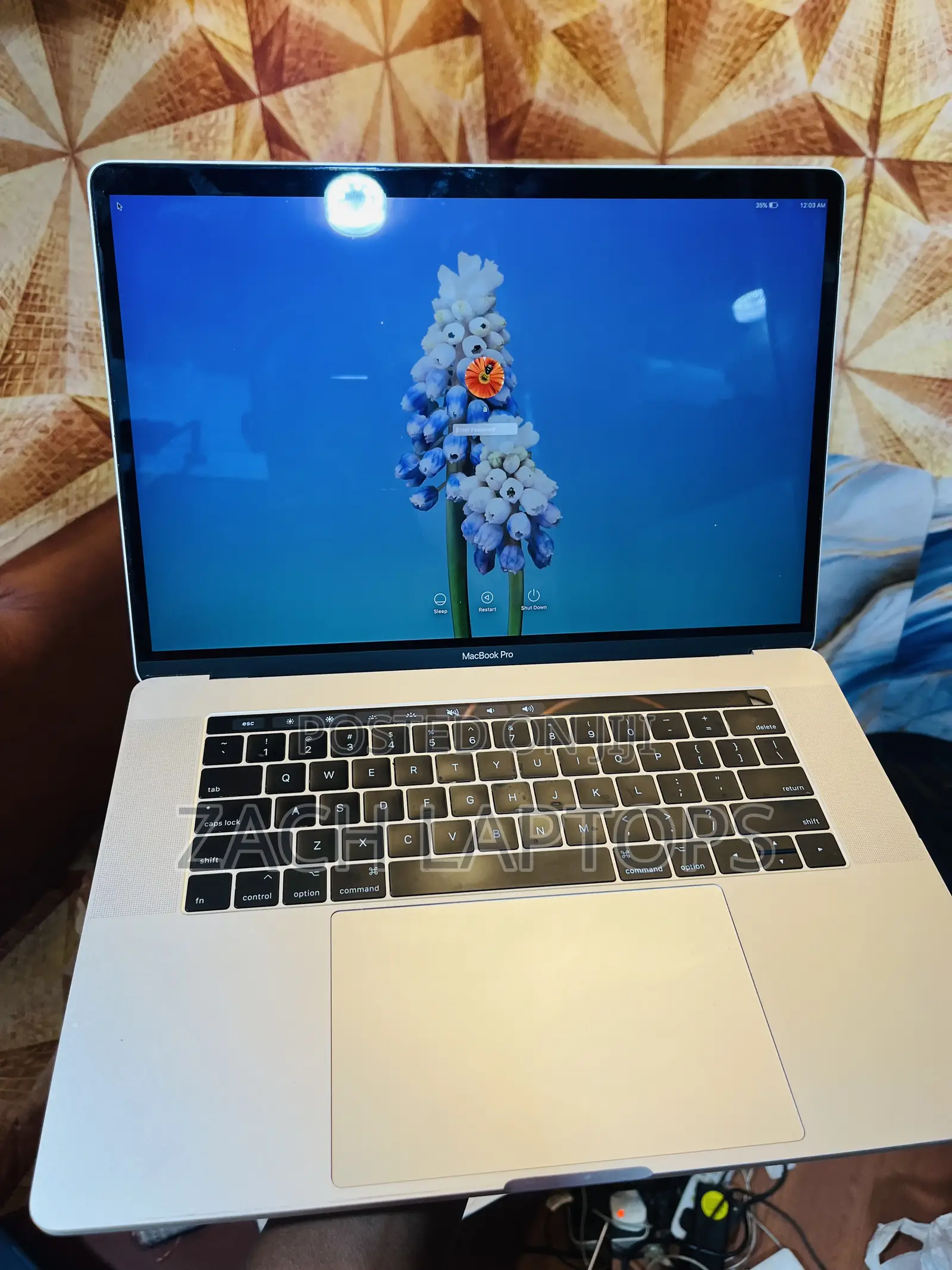 Laptop Apple MacBook Pro 2017 16GB Intel Core I7 SSD 256GB