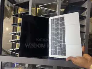 Laptop Apple MacBook Pro 2019 8GB Intel Core i5 SSD 256GB