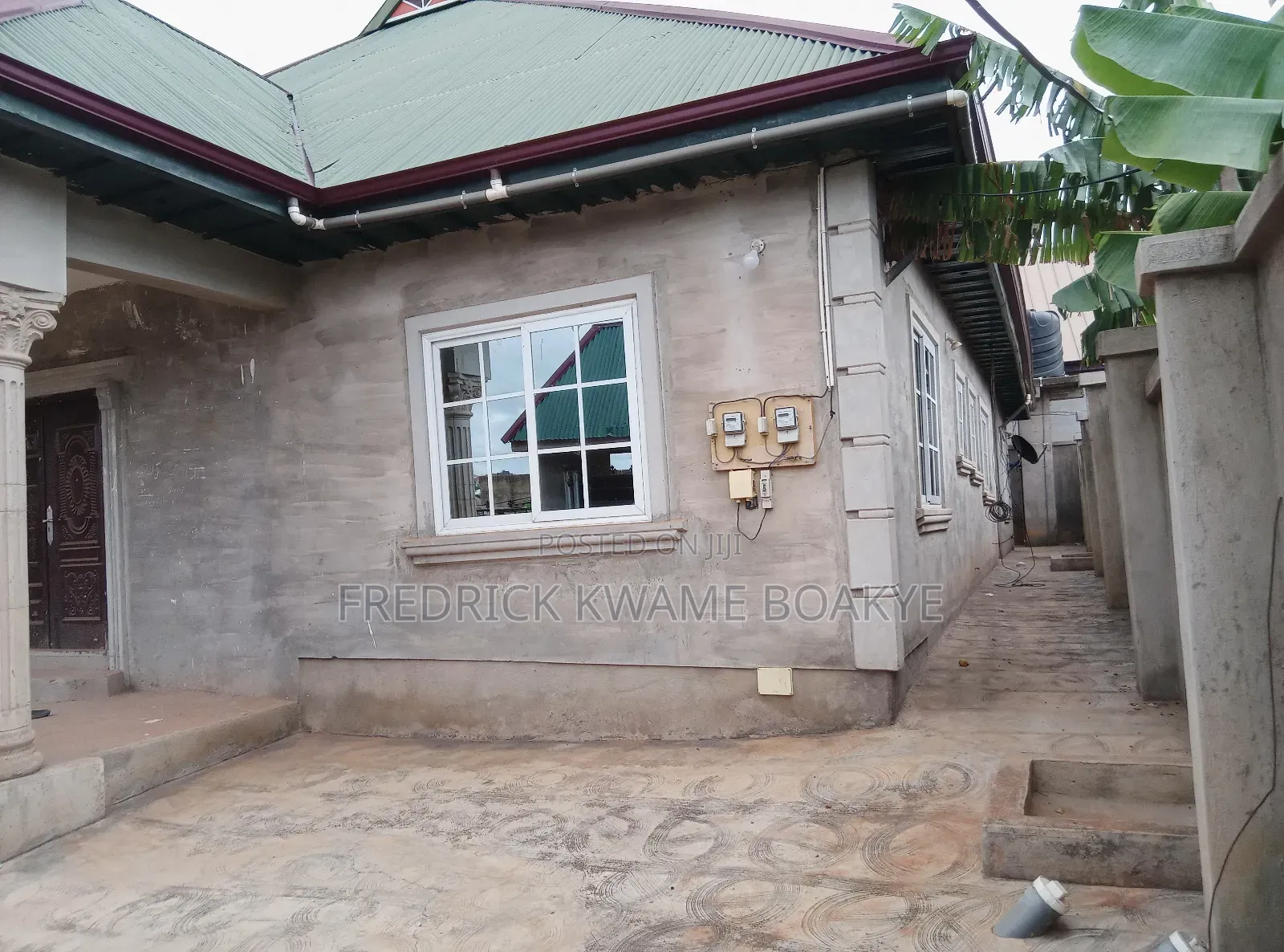 6bdrm House in 6 Bedrooms House For, Kumasi Metropolitan for sale