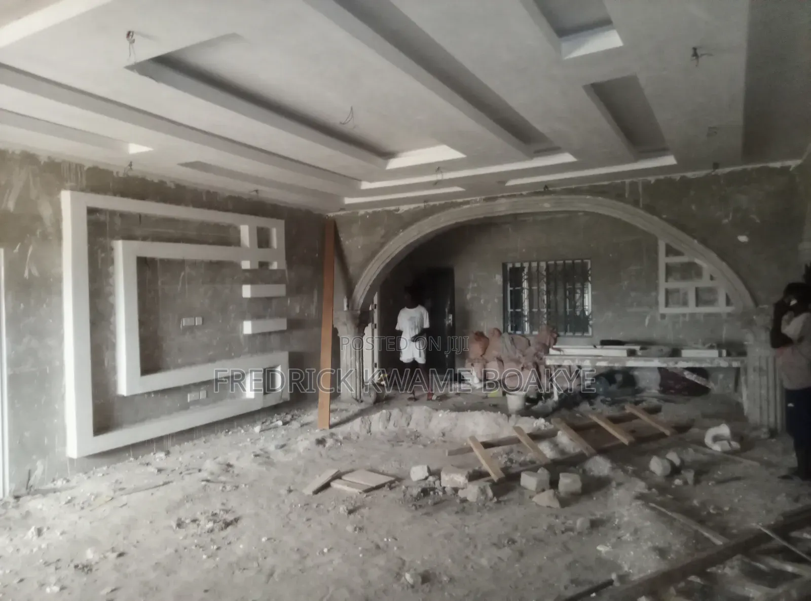 6bdrm House in 6 Bedrooms House For, Kumasi Metropolitan for sale