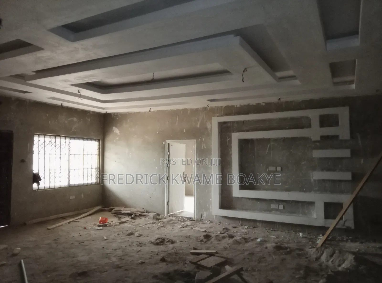 6bdrm House in 6 Bedrooms House For, Kumasi Metropolitan for sale