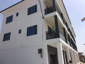 2bdrm Apartment in New Market, Kasoa for rent
