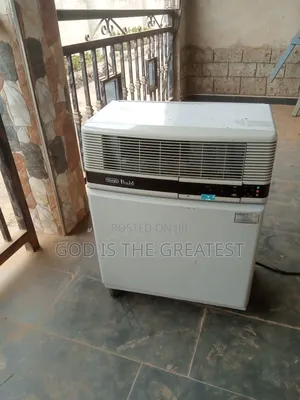 Floor Standing Ac Delonghi Powerful Air Conditioner 1.5hp for Room
