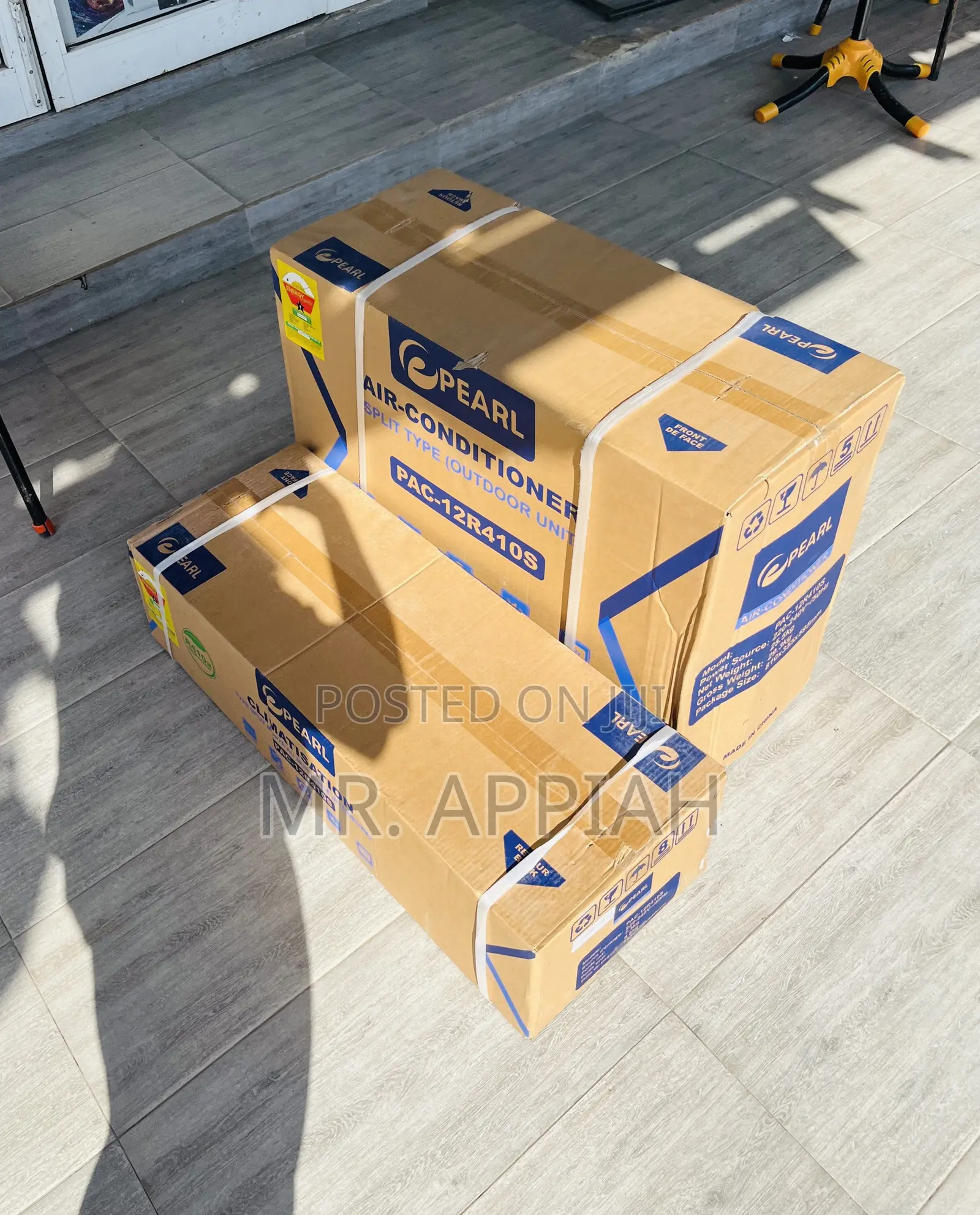 Ultra Chilling Pearl 1.5hp Non Inverter Air Conditioner.
