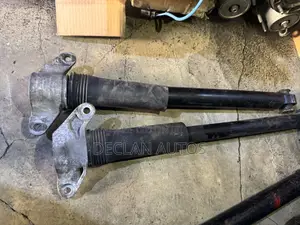 Range Rover Velar L560 2017-2021 Rear Shock Absorber Strut