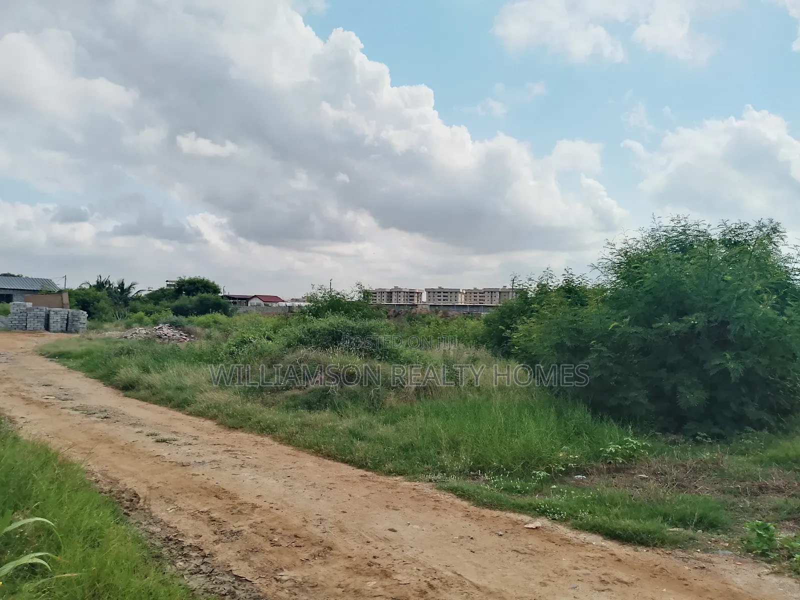 Fullplot Road Side Land 4sale Around Regimanuel Est,Spintex