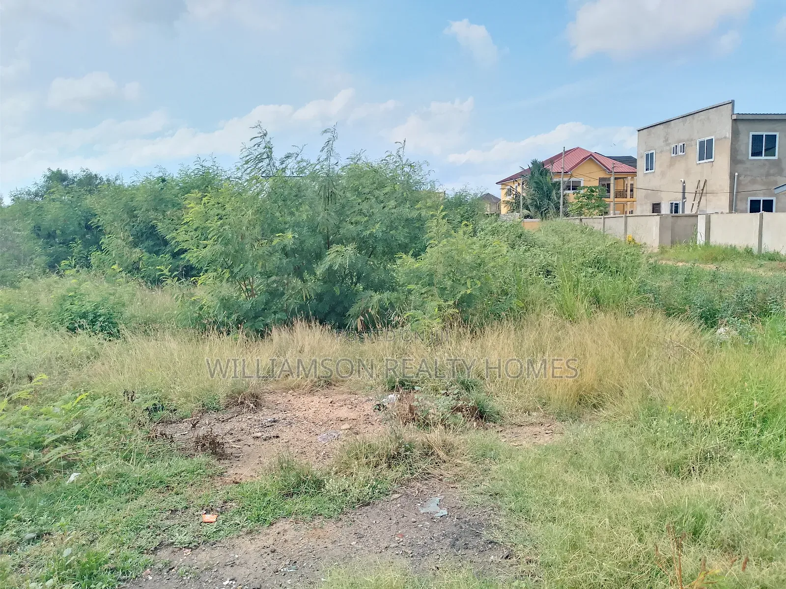 Fullplot Road Side Land 4sale Around Regimanuel Est,Spintex