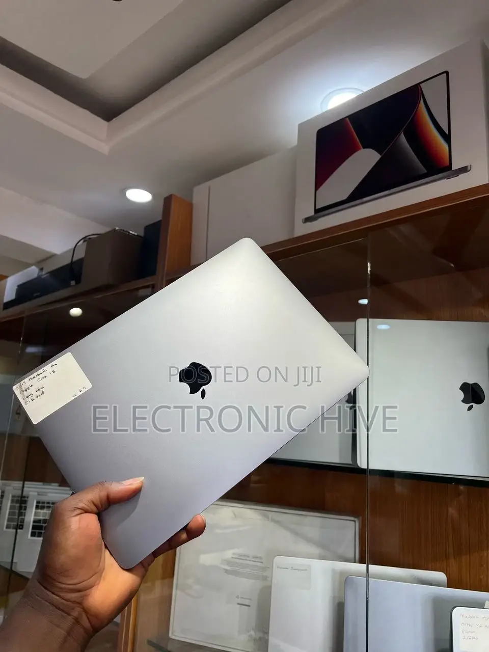 Laptop Apple MacBook Pro 2017 8GB Intel Core I5 SSD 512GB