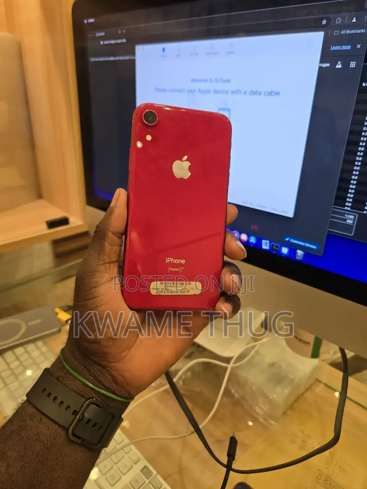 New Apple iPhone XR 64 GB Red