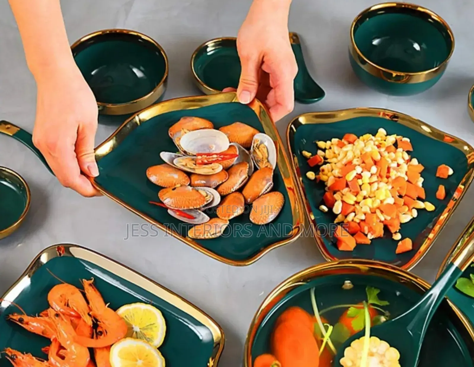 Dinnerware Set for 8 People (32 -Piece Set)