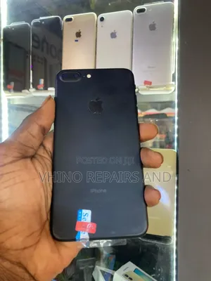 New Apple iPhone 7 Plus 128 GB Black