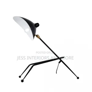 Tripod Table Lamp