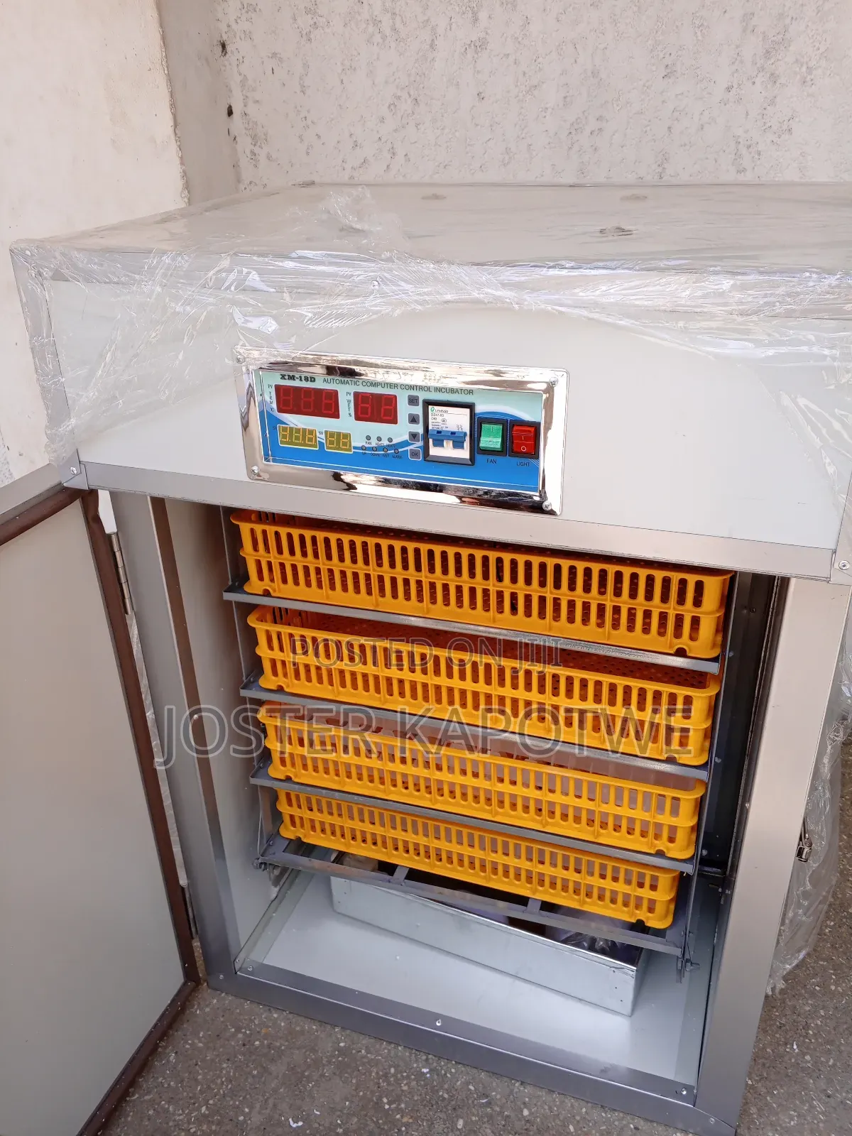 Incubator in Various Capacity Ranging 64,128,528 and 1056.