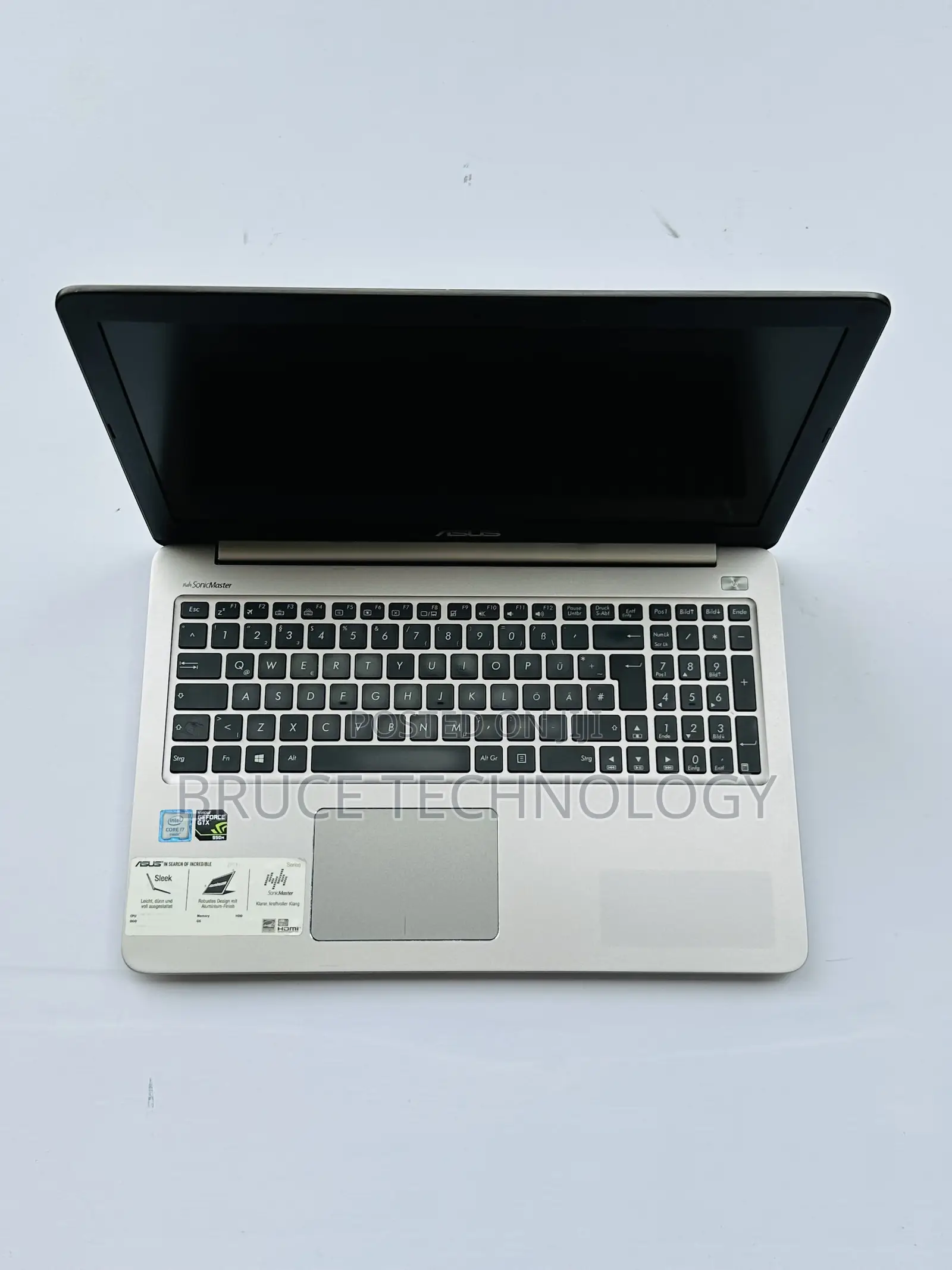 Laptop Asus K50IJ 12GB Intel Core i7 HDD+SSD 256GB