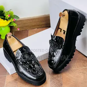 Versace Shoe/ Laceless