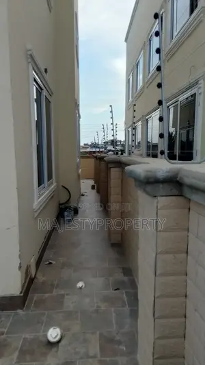 4bdrm Mansion in Basket, Spintex for Sale