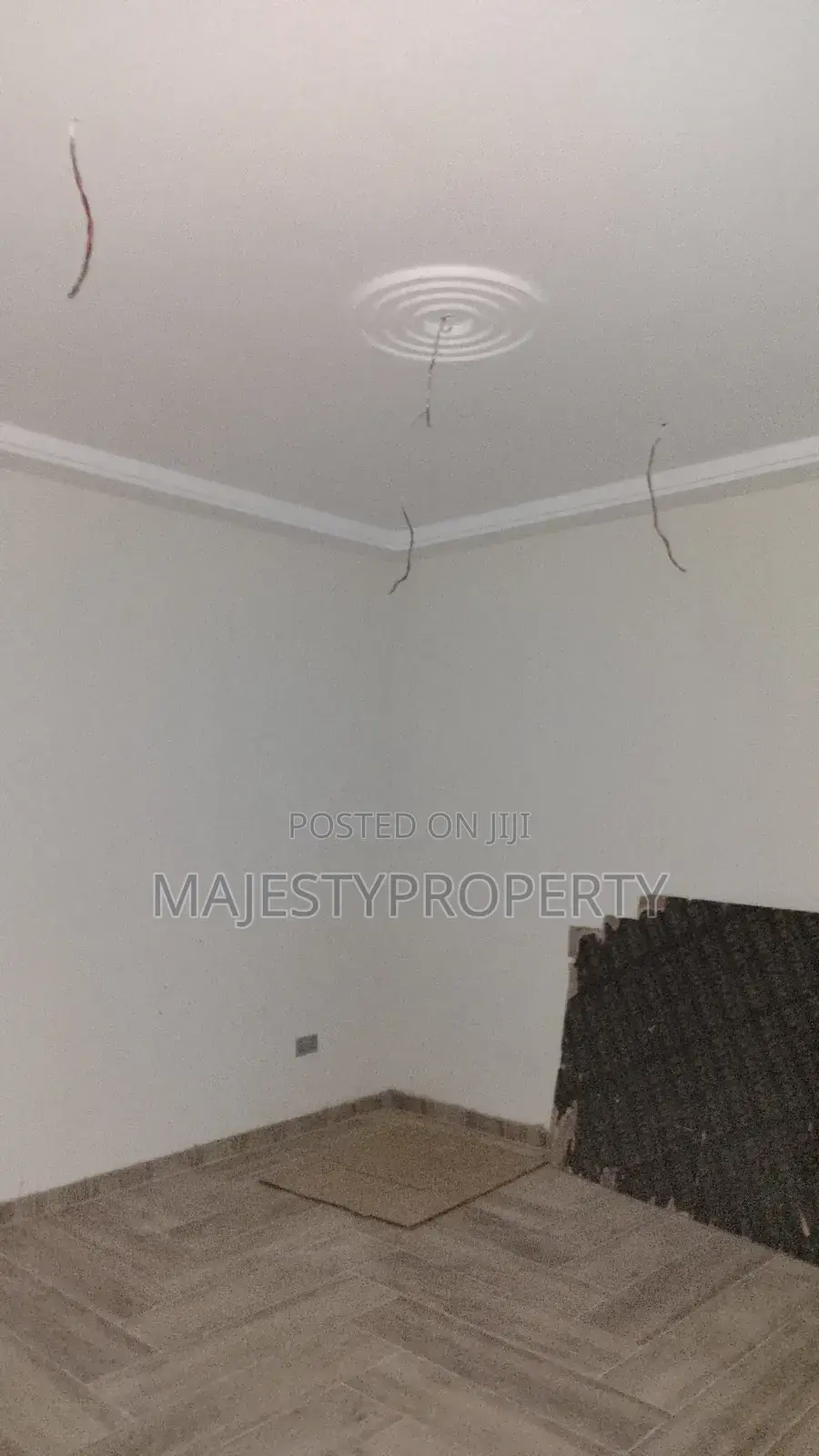 4bdrm Mansion in Basket, Spintex for Sale