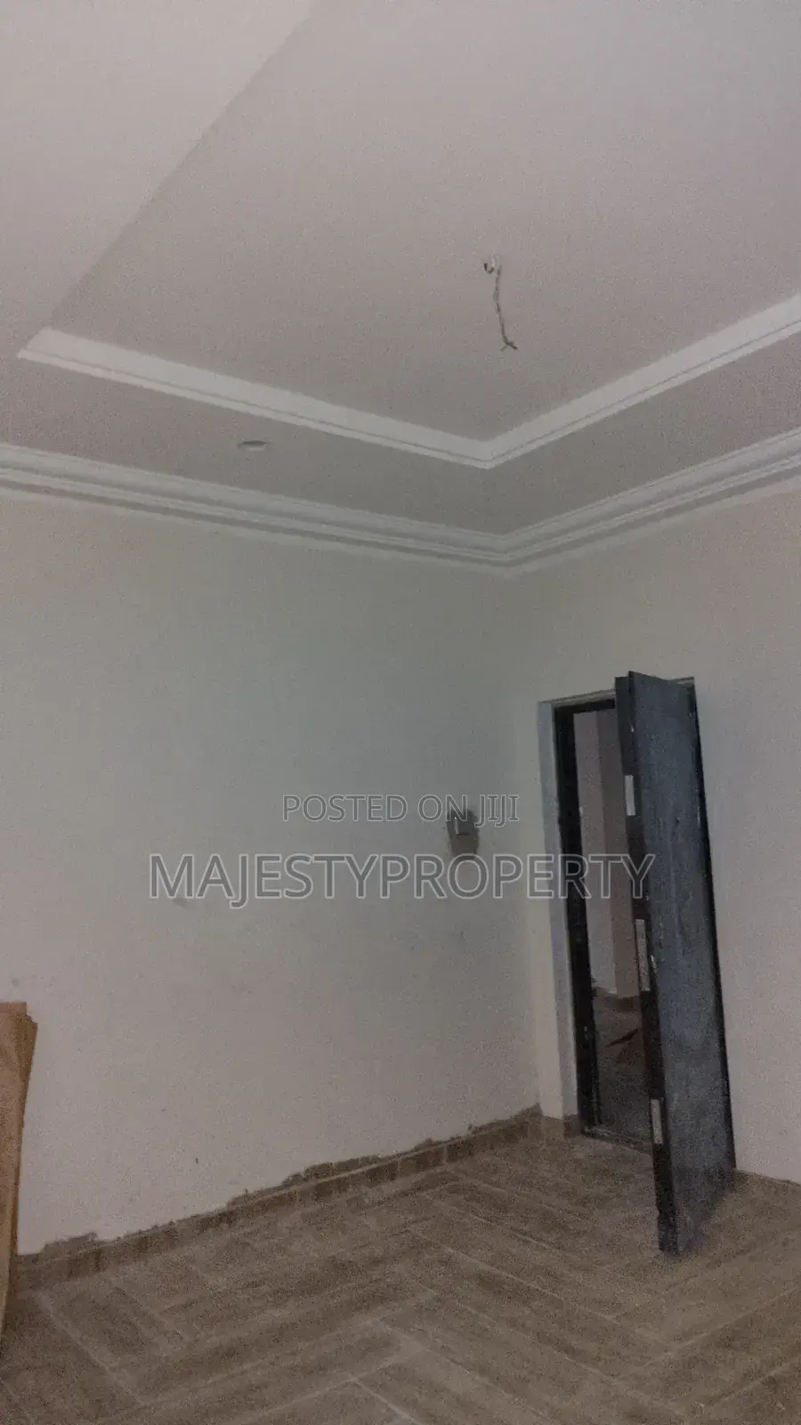 4bdrm Mansion in Basket, Spintex for Sale