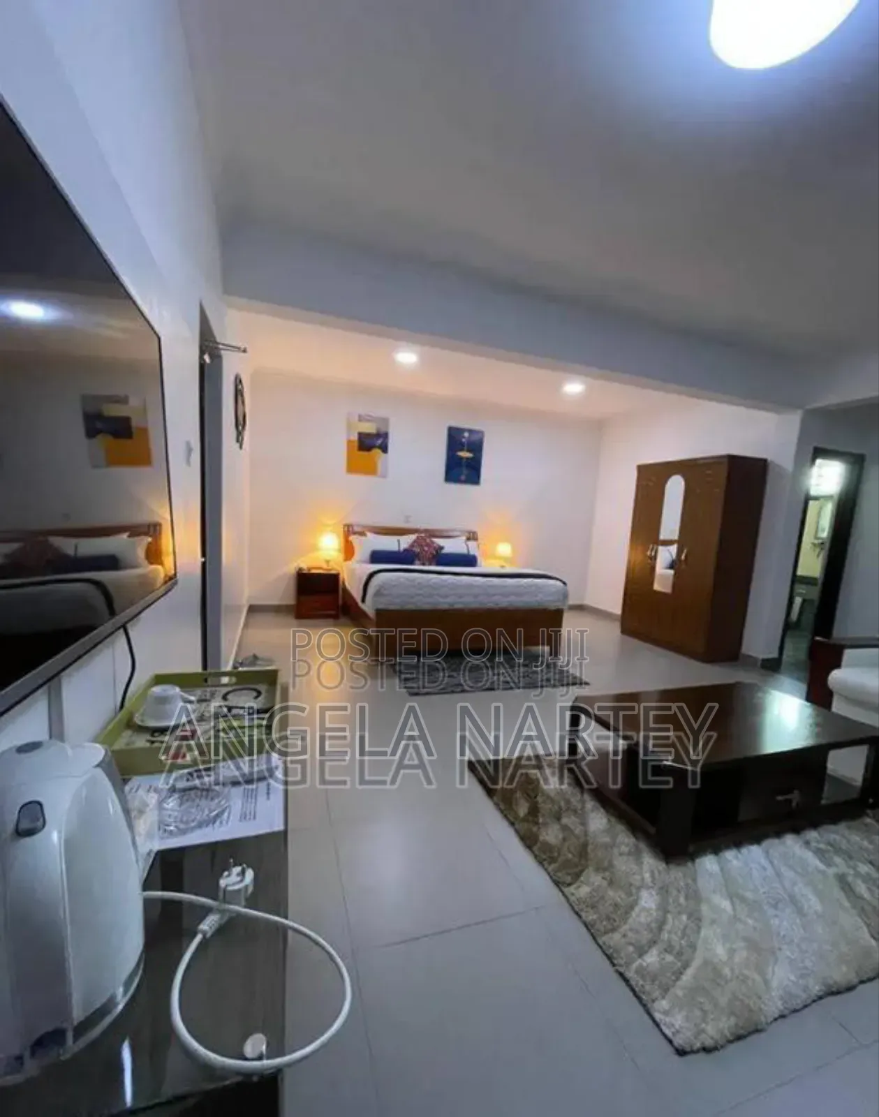 10bdrm House in Community 20 Spintex for sale