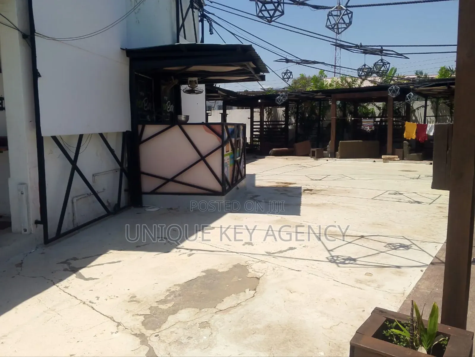 Restaurant Space to in Osu for Rent