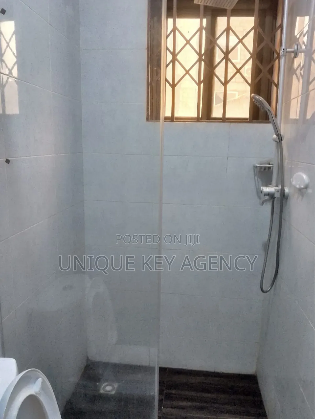 2bdrm Apartment in Unique Key Agency, Tseaddo for rent