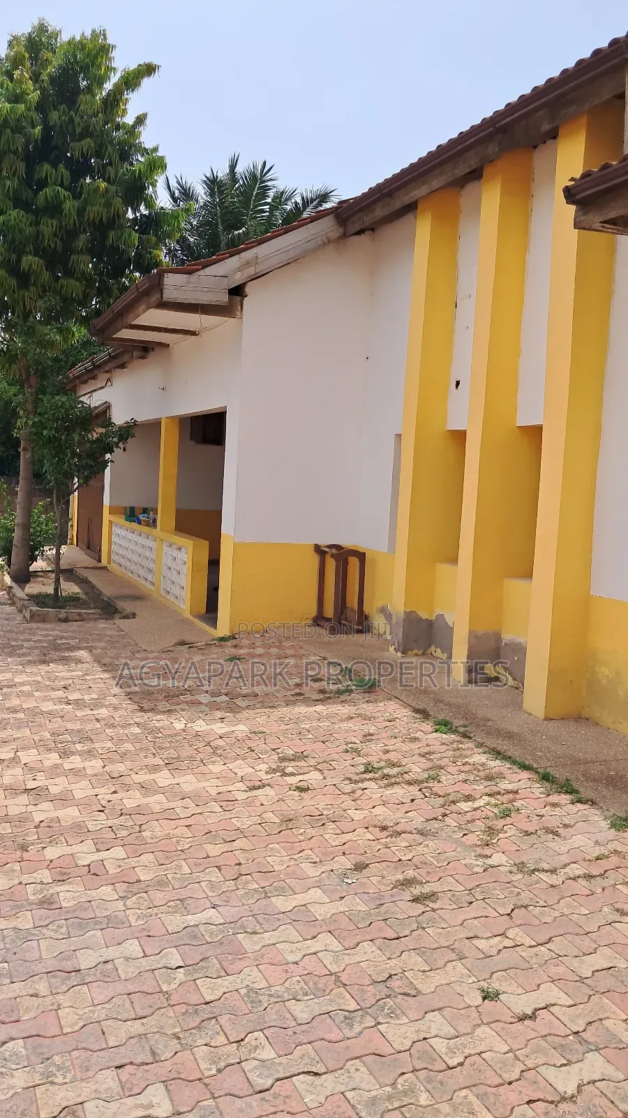 4bdrm House in Adenta, Housing Down for sale