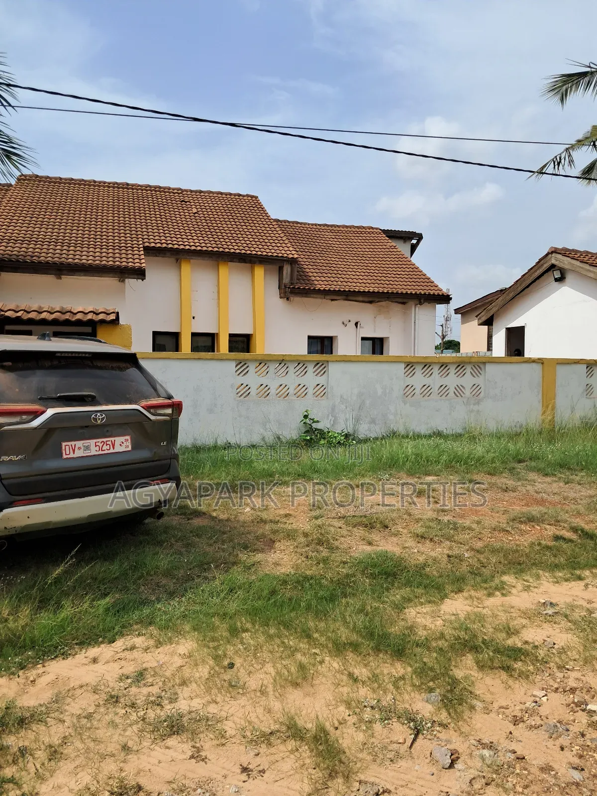 4bdrm House in Adenta, Housing Down for sale