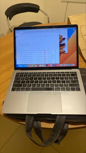 Laptop Apple MacBook Air 2019 16GB Intel Core I5 SSD 500GB