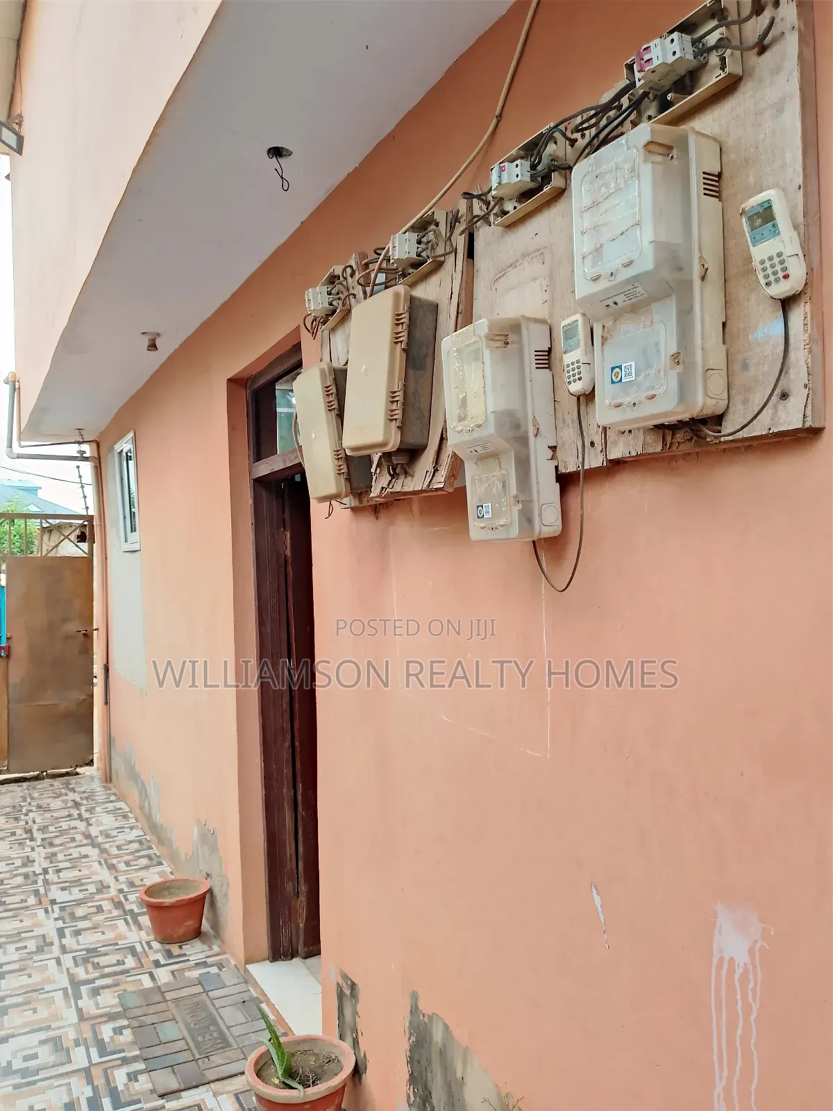 1bdrm Apartment in Coastal Estate Area, Spintex for rent