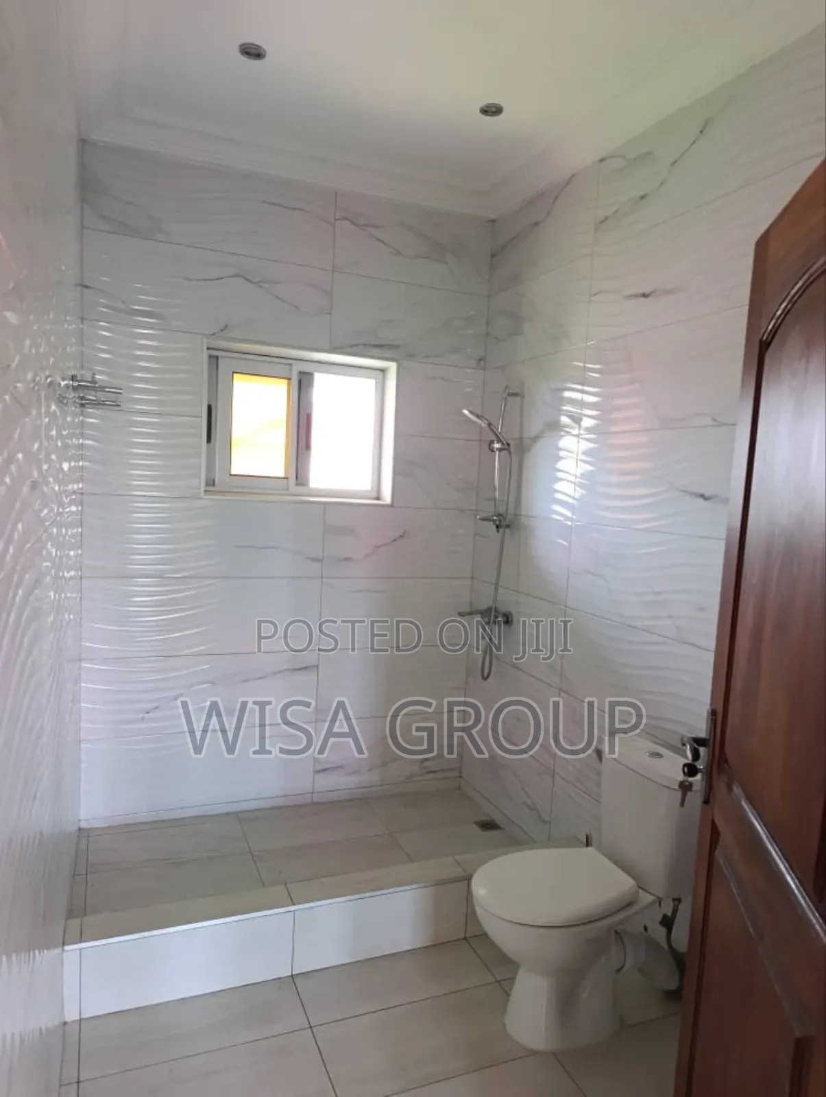 4bdrm Duplex in Wisa Group, Accra Metropolitan for rent