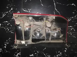 Tail Light Lamp Land Rover Disc 3