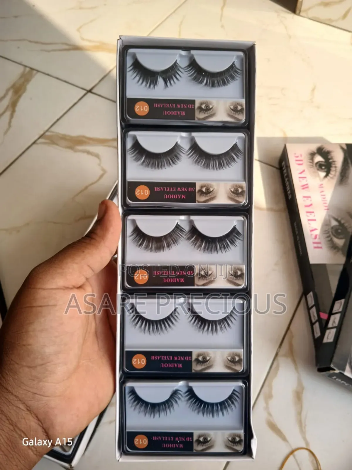 Charming Looks Eye Lashes Set