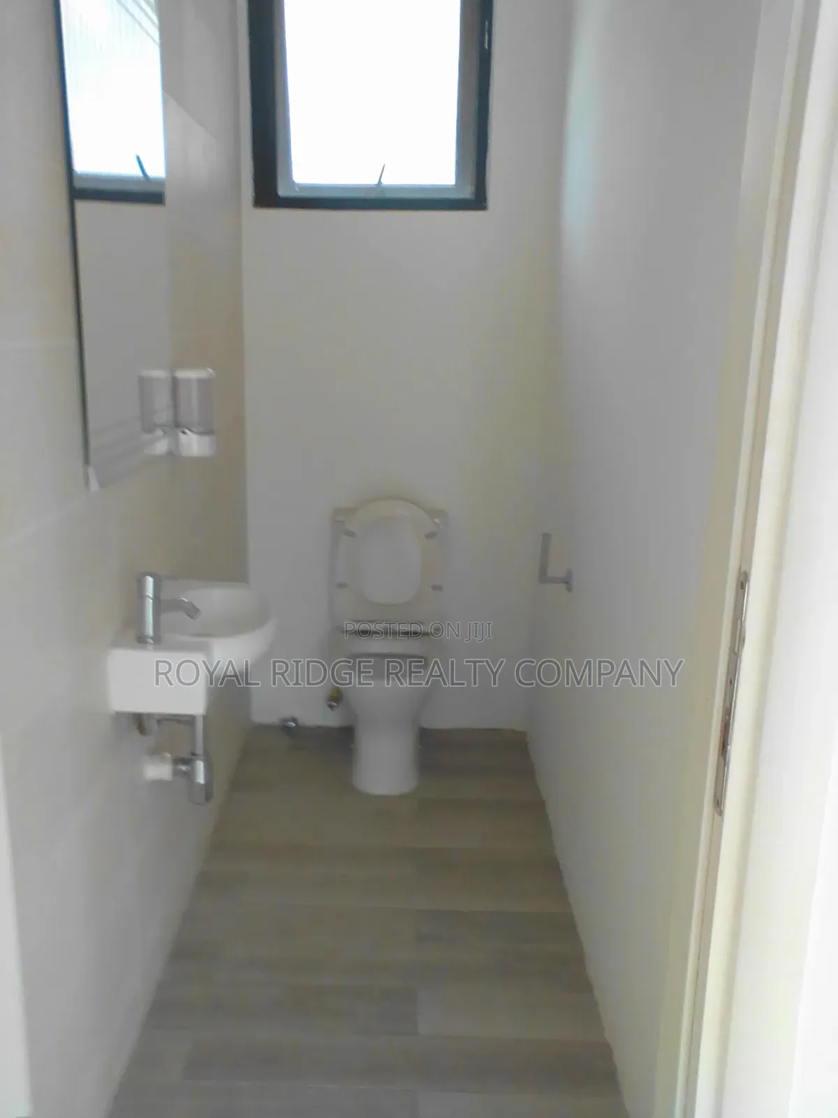 2bdrm Townhouse / Terrace in Tseaddo, Accra Metropolitan for rent