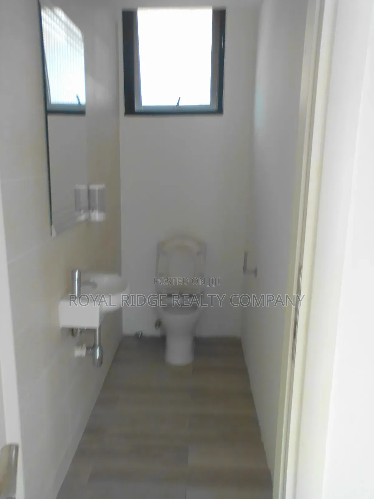 2bdrm Townhouse / Terrace in Tseaddo, Accra Metropolitan for rent