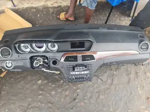 Mercedes Benz C250 Dashboard