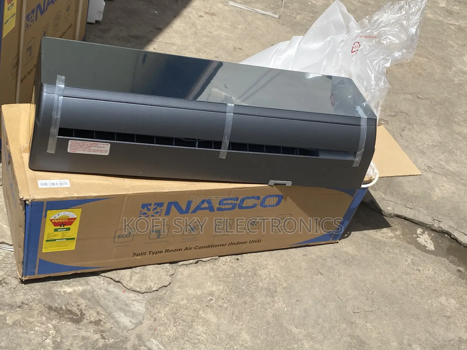 Awfully Nasco Black Mirror 1.5hp Split R410 Gas Ac