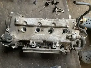 Nissan Note Engine Head(4plugs)