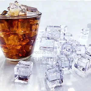 Ice Cubes (Refreezable)