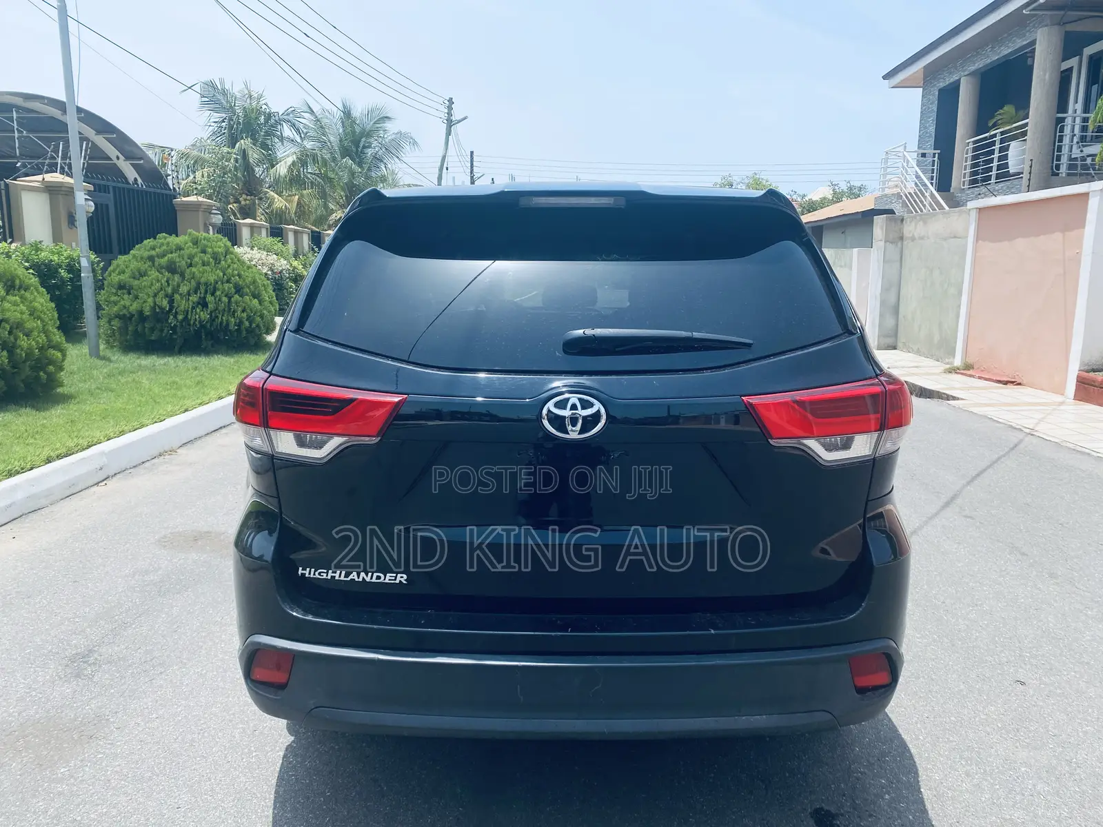 Toyota Highlander LE 2019 Black
