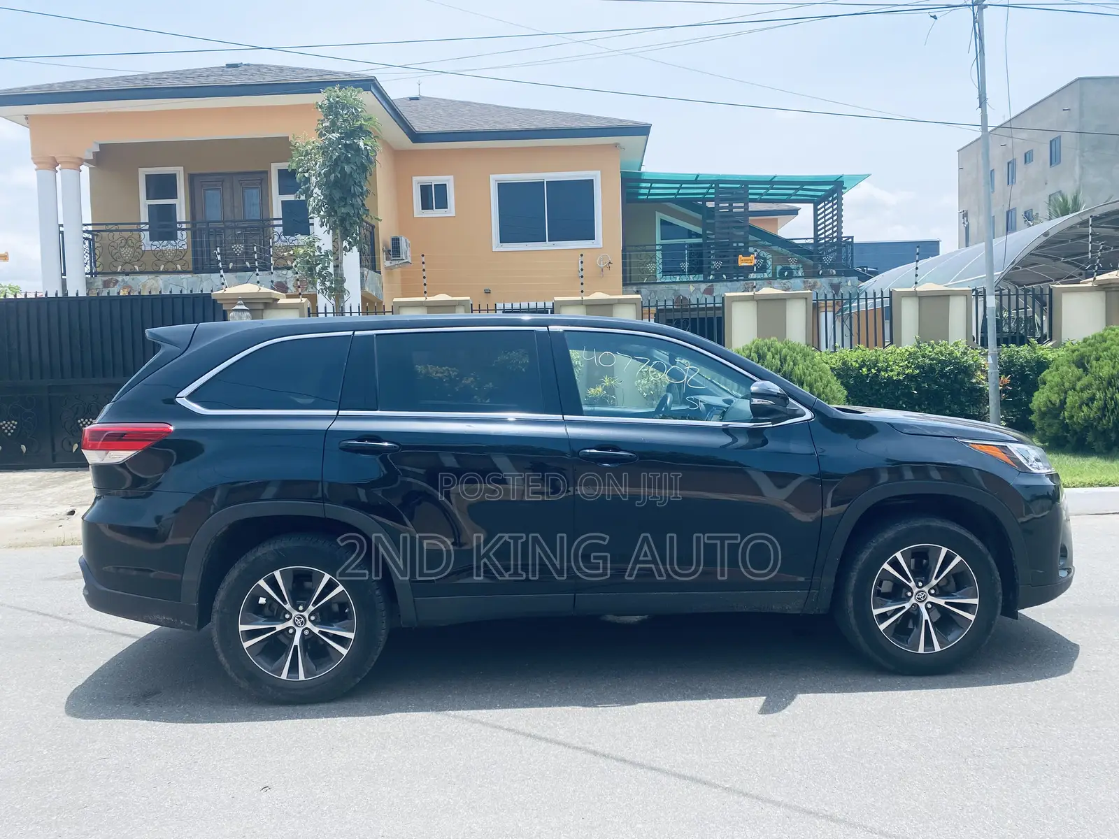 Toyota Highlander LE 2019 Black